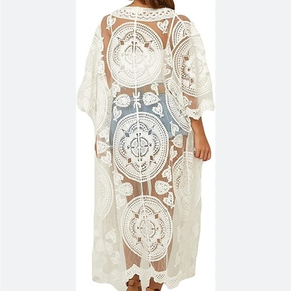 Showpo. Off The Grid Kimono In White Lace NWT M/L - Picture 15 of 15